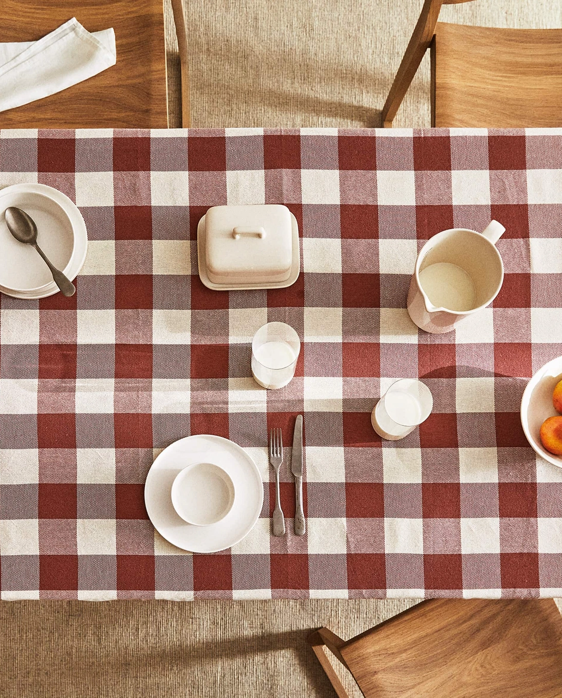 Check tablecloth, €49.99, Zara Home