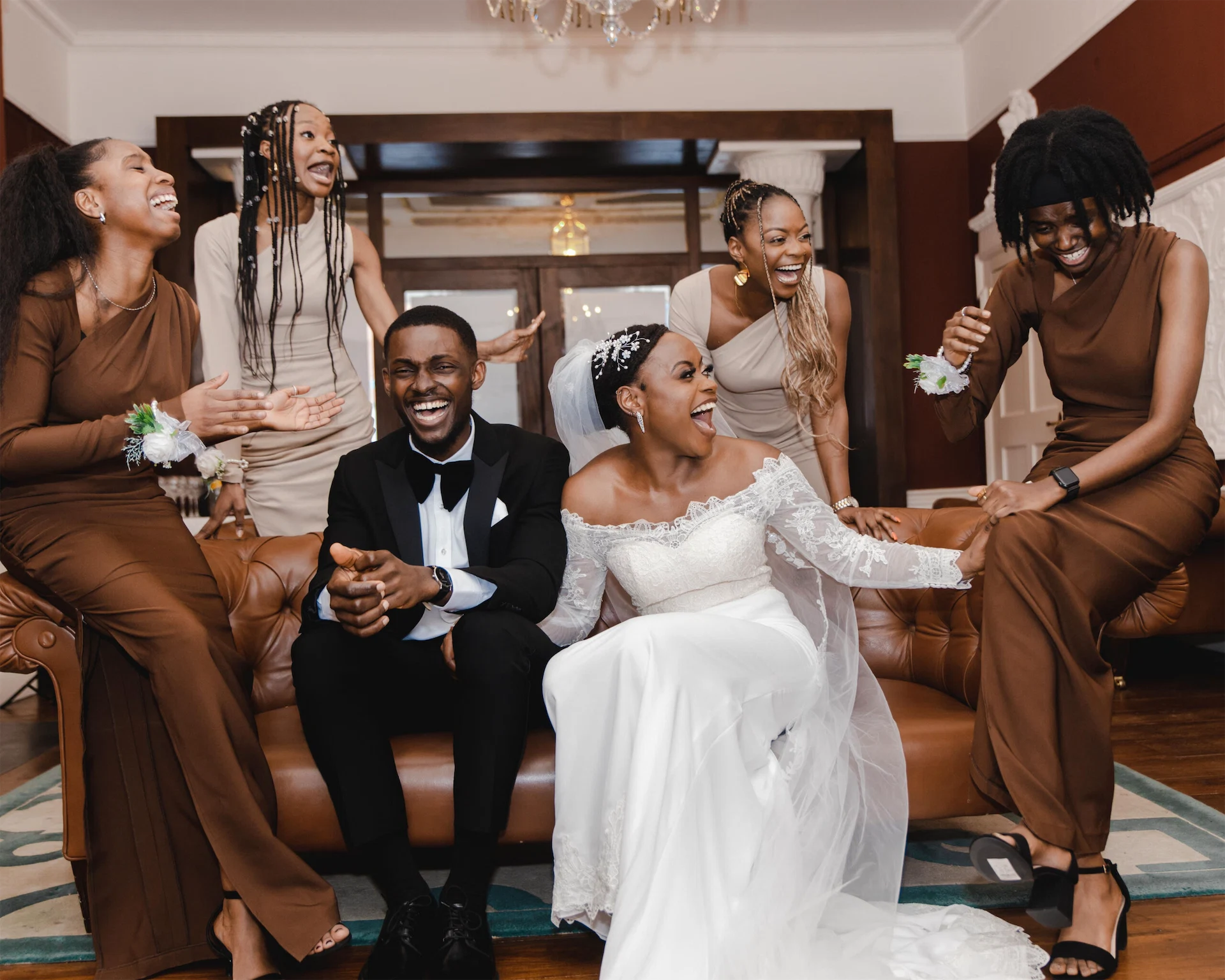 Real Weddings: Iyobosa and Sam tie the knot at the National Gallery of Ireland Real Weddings: Iyobosa and Sam tie the knot at the National Gallery of Ireland