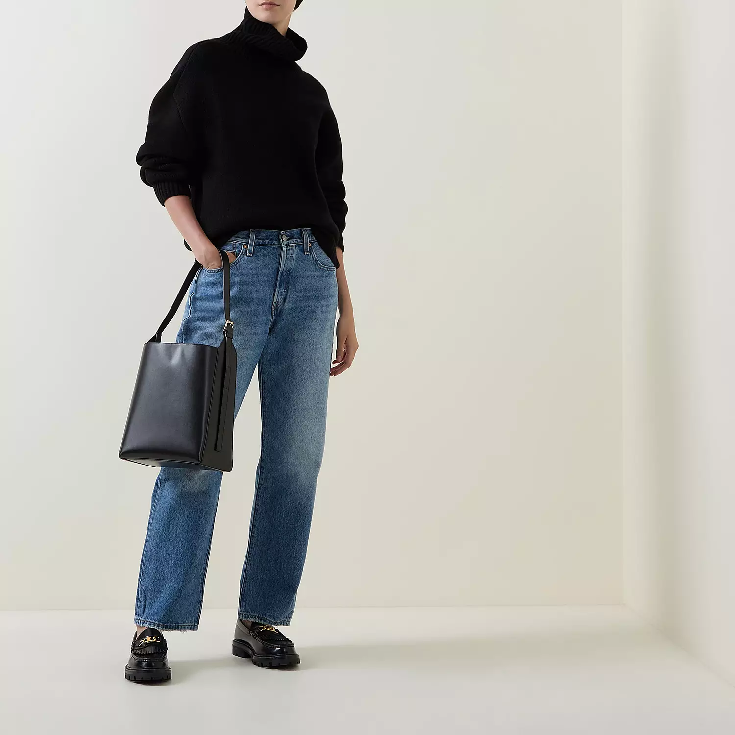 LEVIS 501 90's Straight Leg Jeans, €140