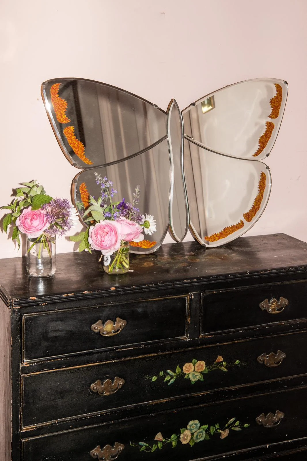 Vintage lover Pearl Lowe shares her tips for finding your own second-hand treasures Vintage lover Pearl Lowe shares her tips for finding your own second-hand treasures