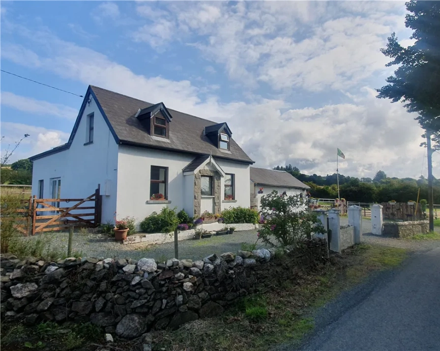 This Wicklow four-bed (complete with an equestrian smallholding) is on the market for €375,000