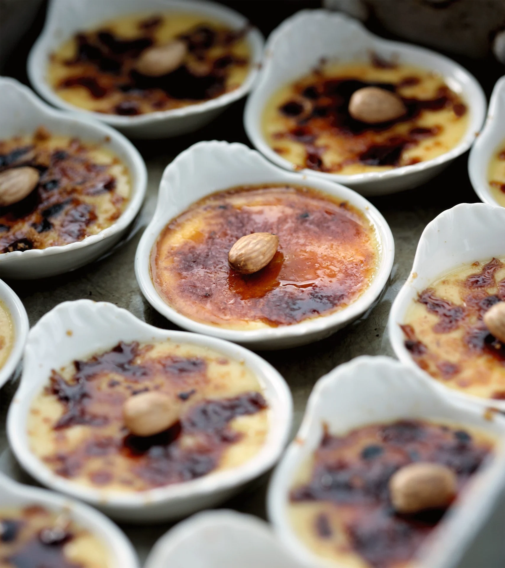 p515 Bitter almond cre?me bru?le?e