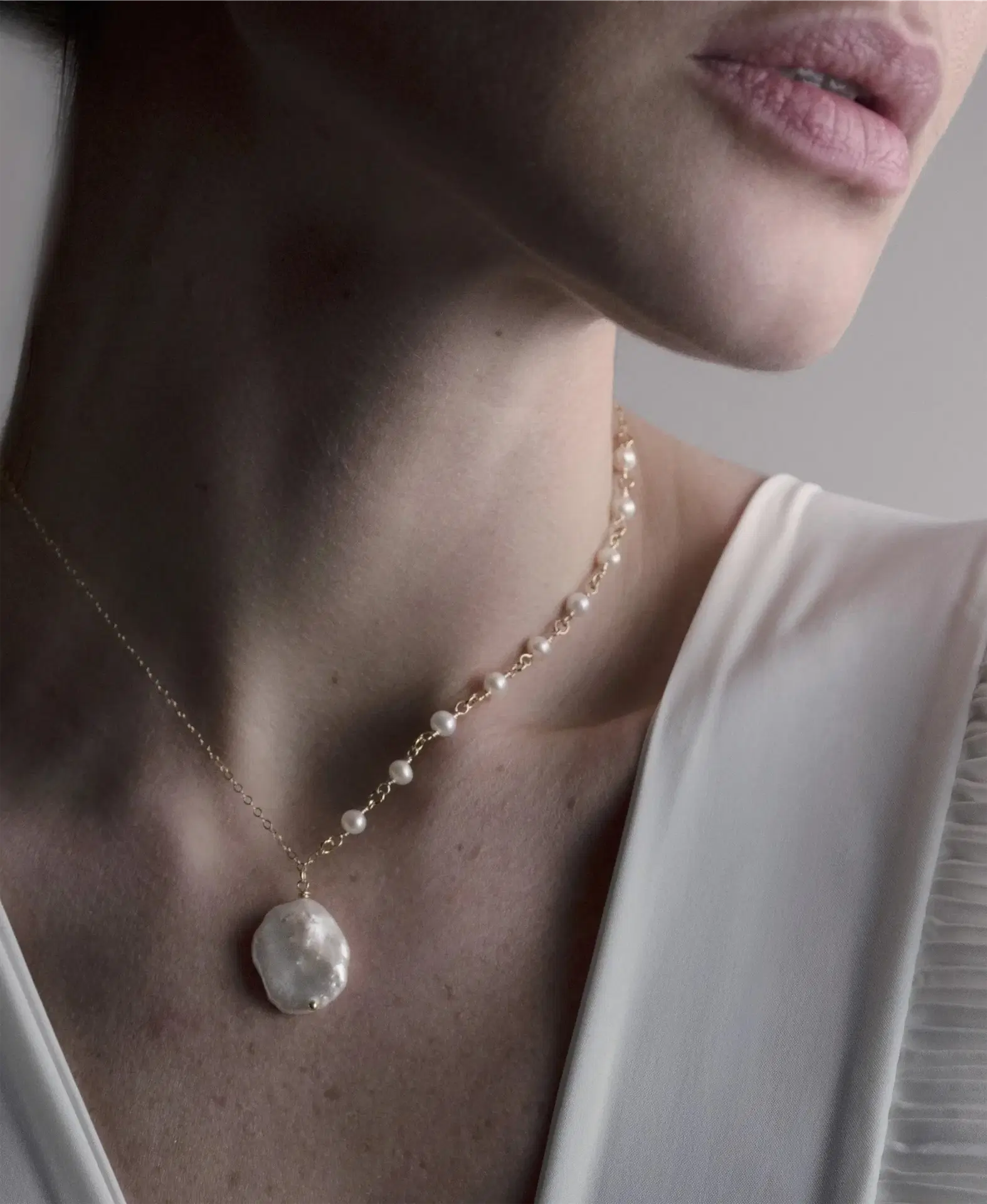 One Dame Lane Coin and Freshwater Pearl Necklace, €125