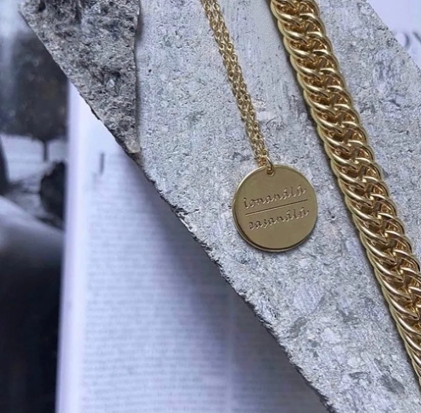 Betty & Biddy Ionanálú/Easanálú, €24