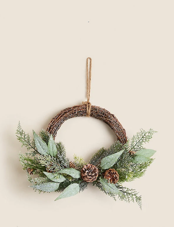 Pine Cone Half Wreath, €16