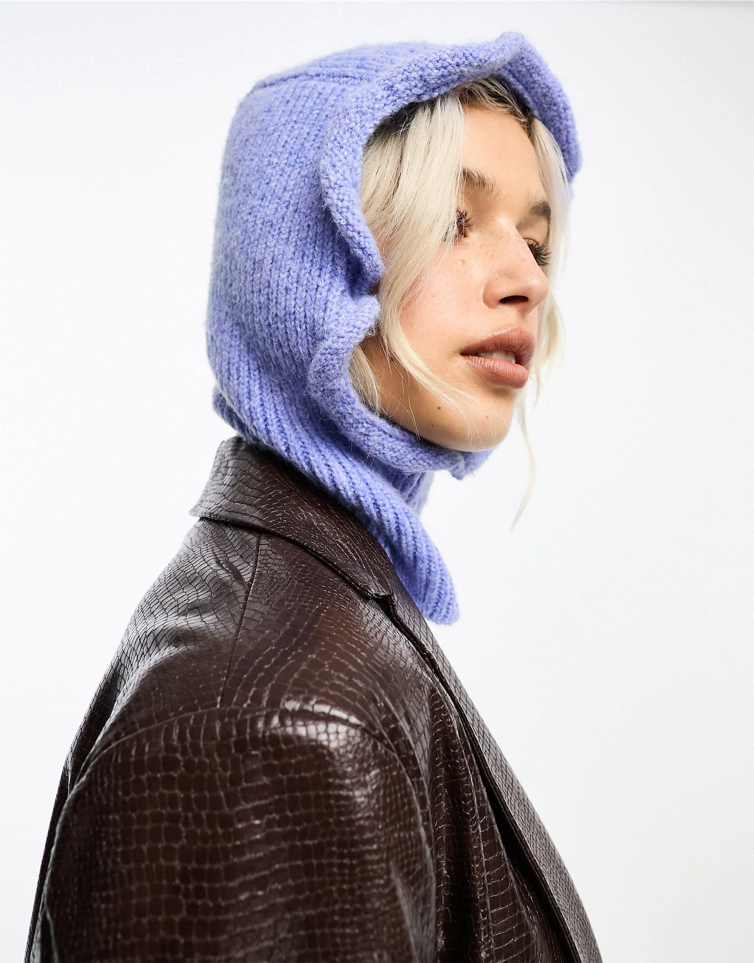 COLLUSION Frill Knitted Hood, €17.99