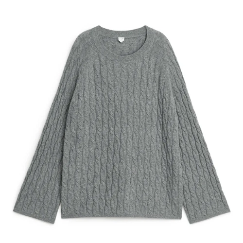 Relaxed Cable-Knit Jumper, €189