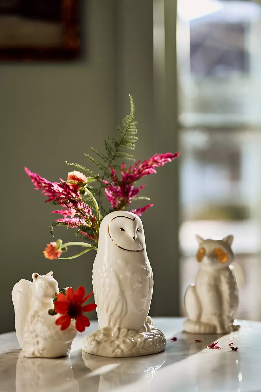 Anthropologie Winter White Creature Ceramic Bud Vase, €10