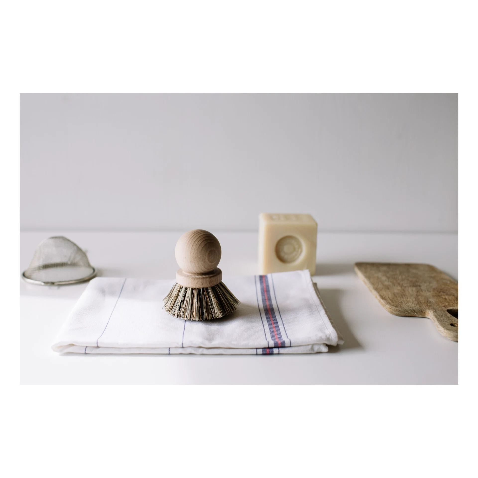 Pot brush, Andrée Jardin, €9, Smallable