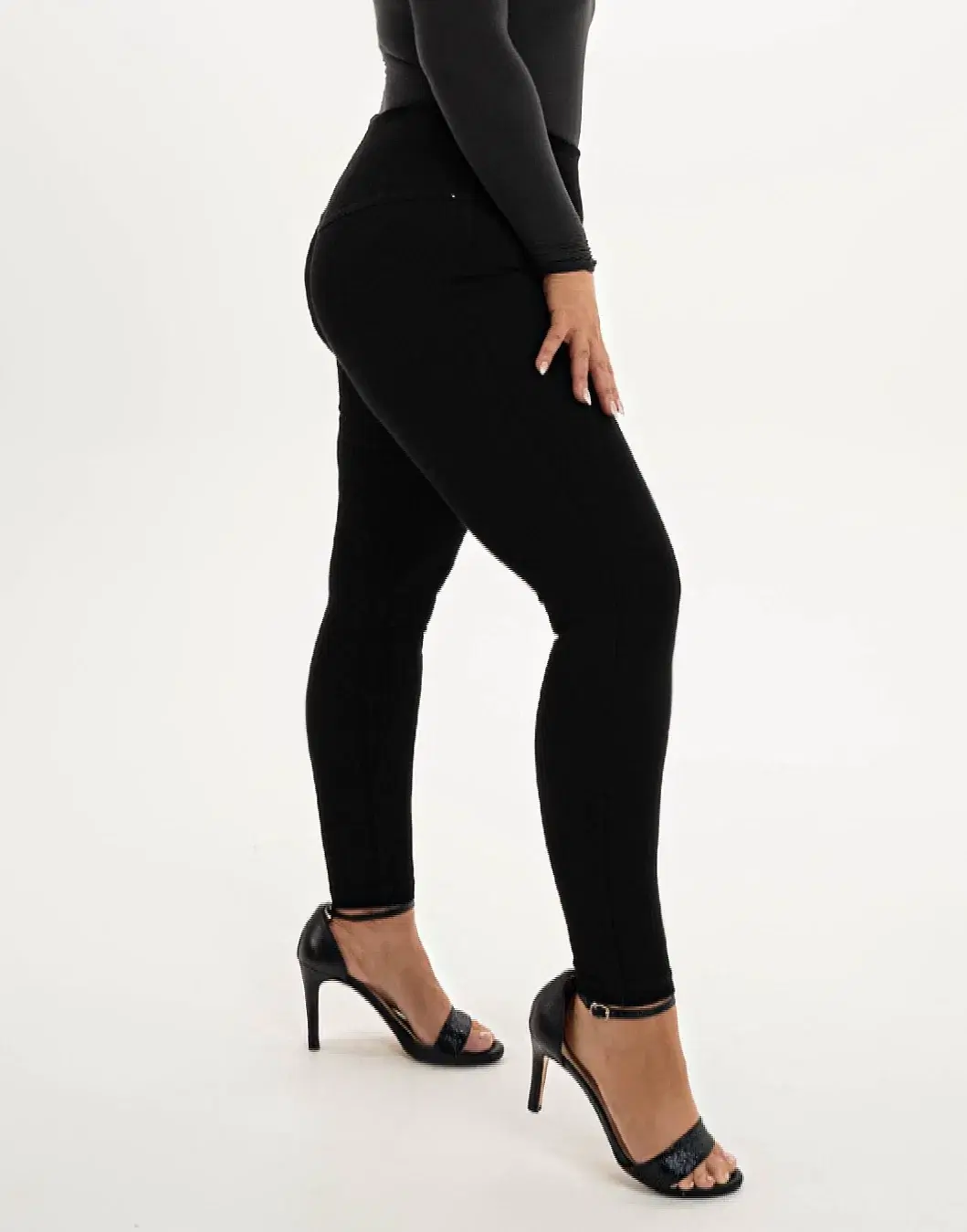Black Shaping Jeggings (Standard Leg), €89.99