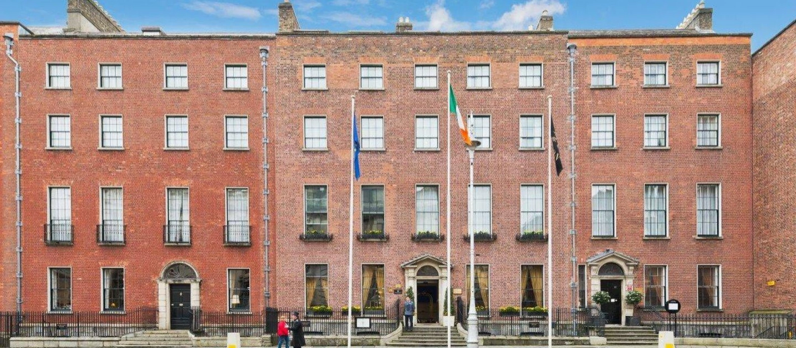 You can rent a room in The Merrion Hotel for a cool €7k a month You can rent a room in The Merrion Hotel for a cool €7k a month