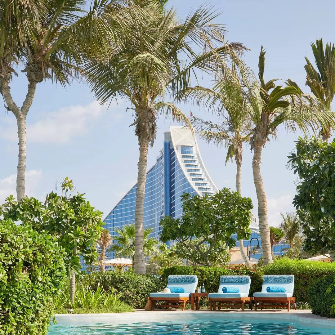 Jumeirah Beach Hotel in Dubai