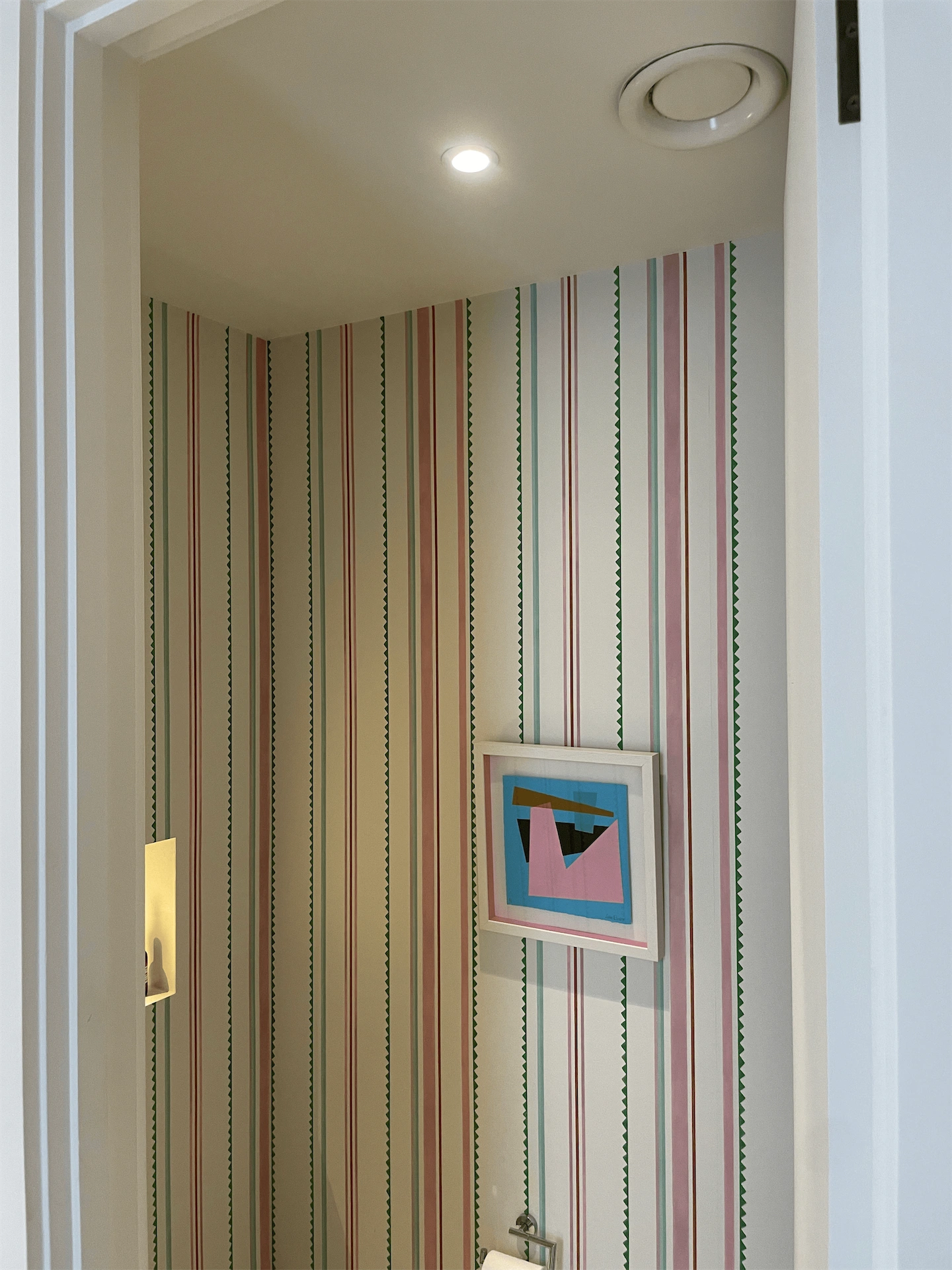 Lick ZigZag 01 Wallpaper in Vogue's home