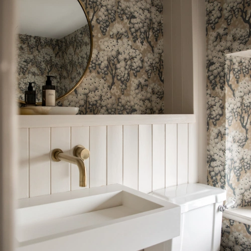 Indy’s favourite bathroom in the house, with wallpaper by Sandberg.