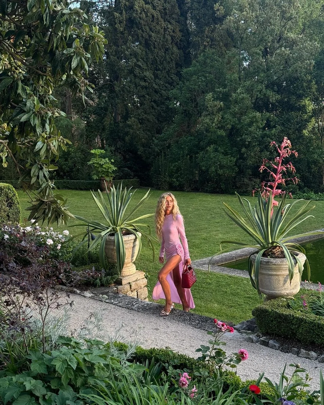 18 wedding guest dresses you can rent for under €200 18 wedding guest dresses you can rent for under €200