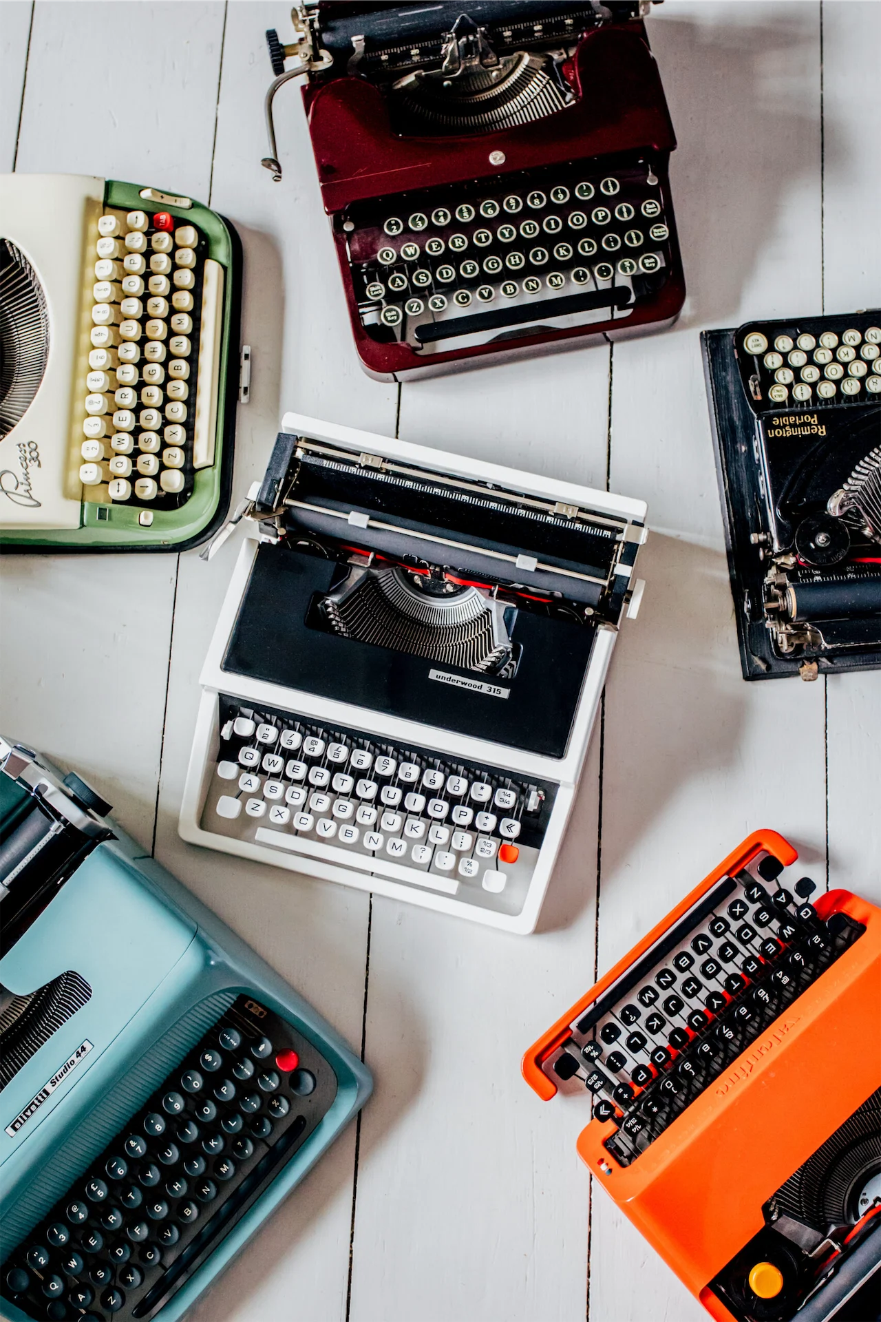 Meet the Dublin man meticulously restoring vintage typewriters