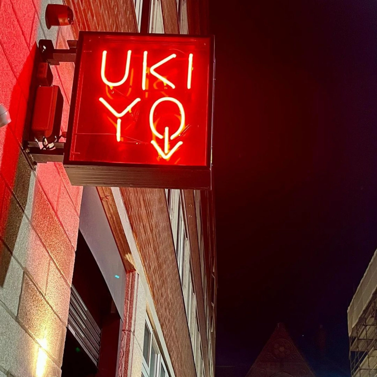 Alex O'Neill restaurant closures