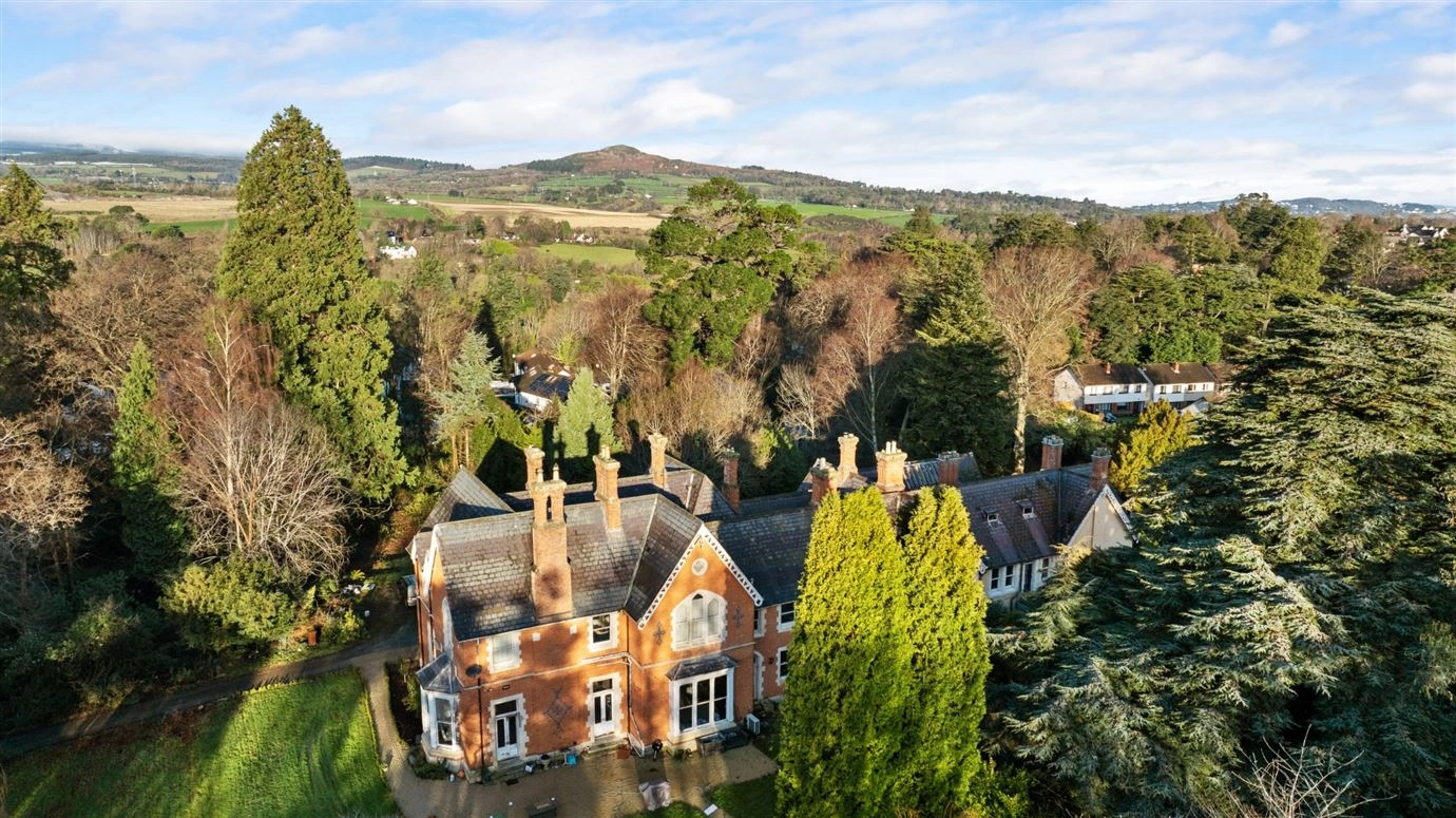 Inside the ground-floor apartment on the grounds of Sean Connery’s former Bray home 