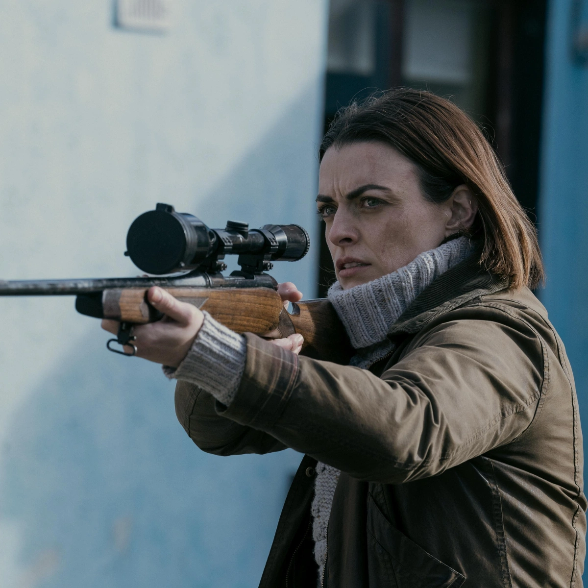 Nora-Jane Noone as Caroline.