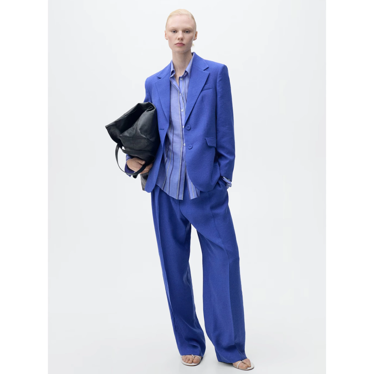 Pleated Wide Leg Suit Pants, €49.99