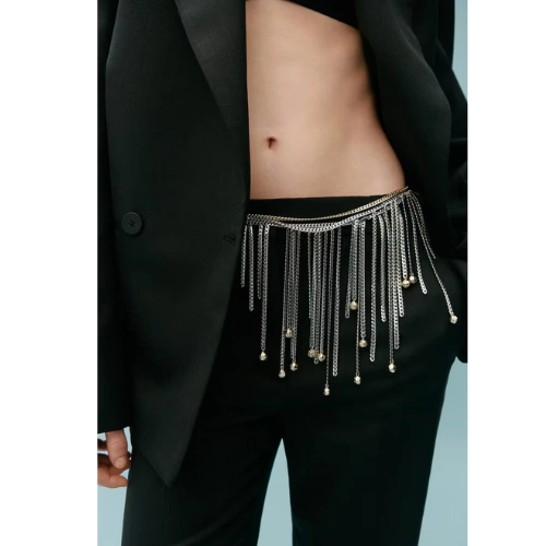 Triple-Beaded Chain Belt, €80