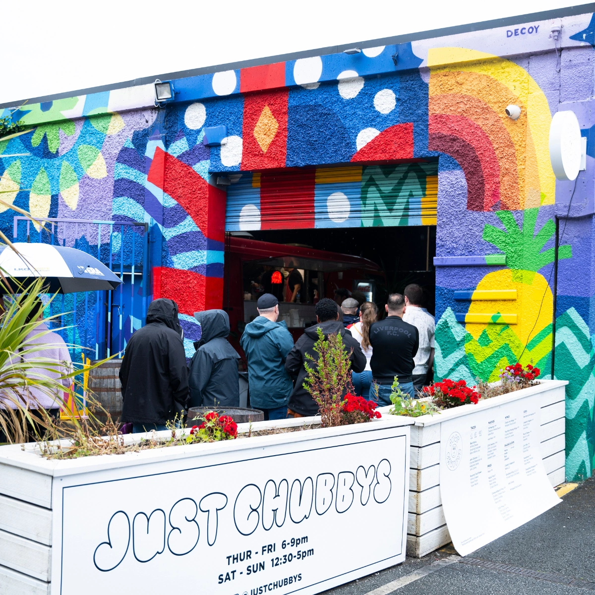 The queue for Just Chubbys in Clontarf.