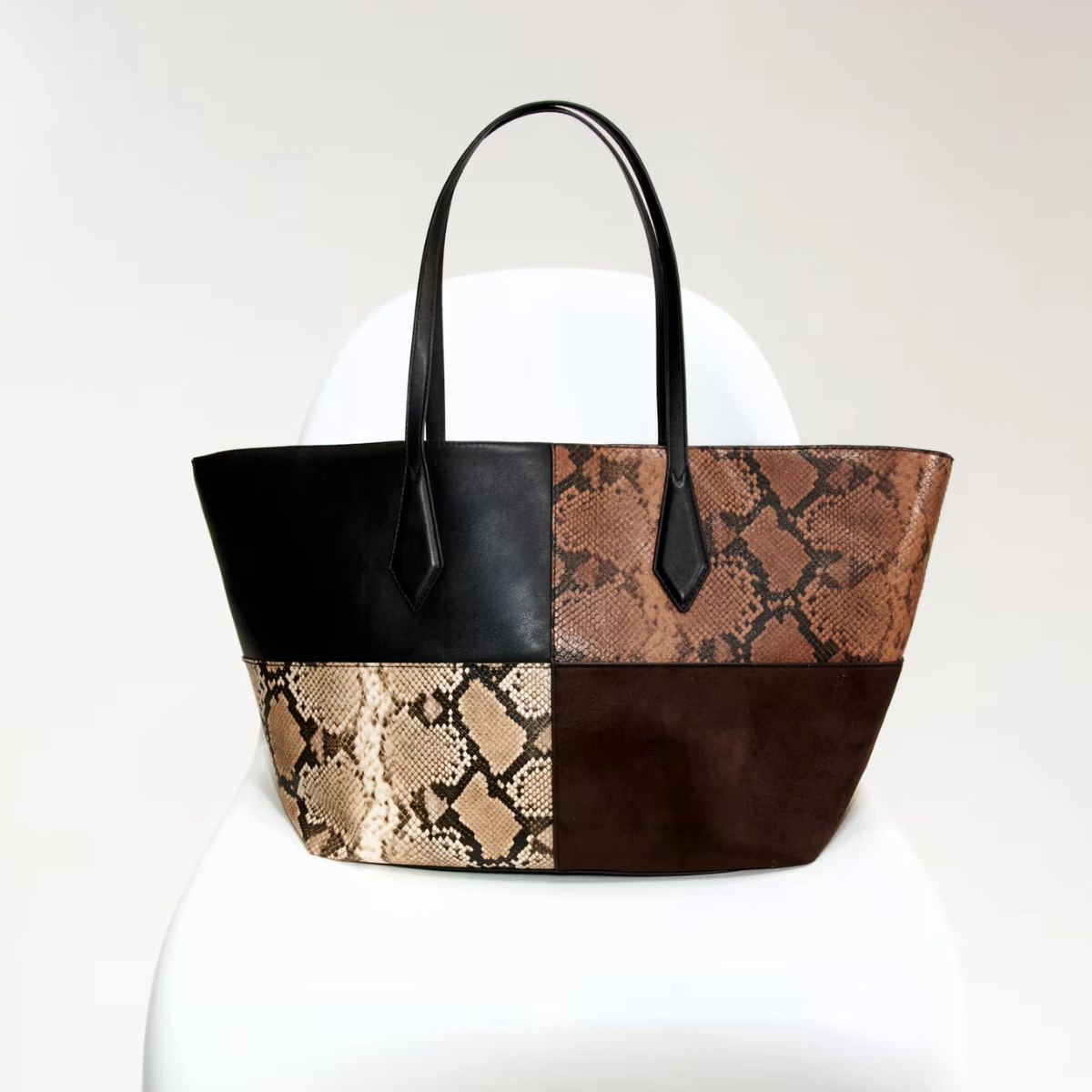 H&M shopper, €39.99