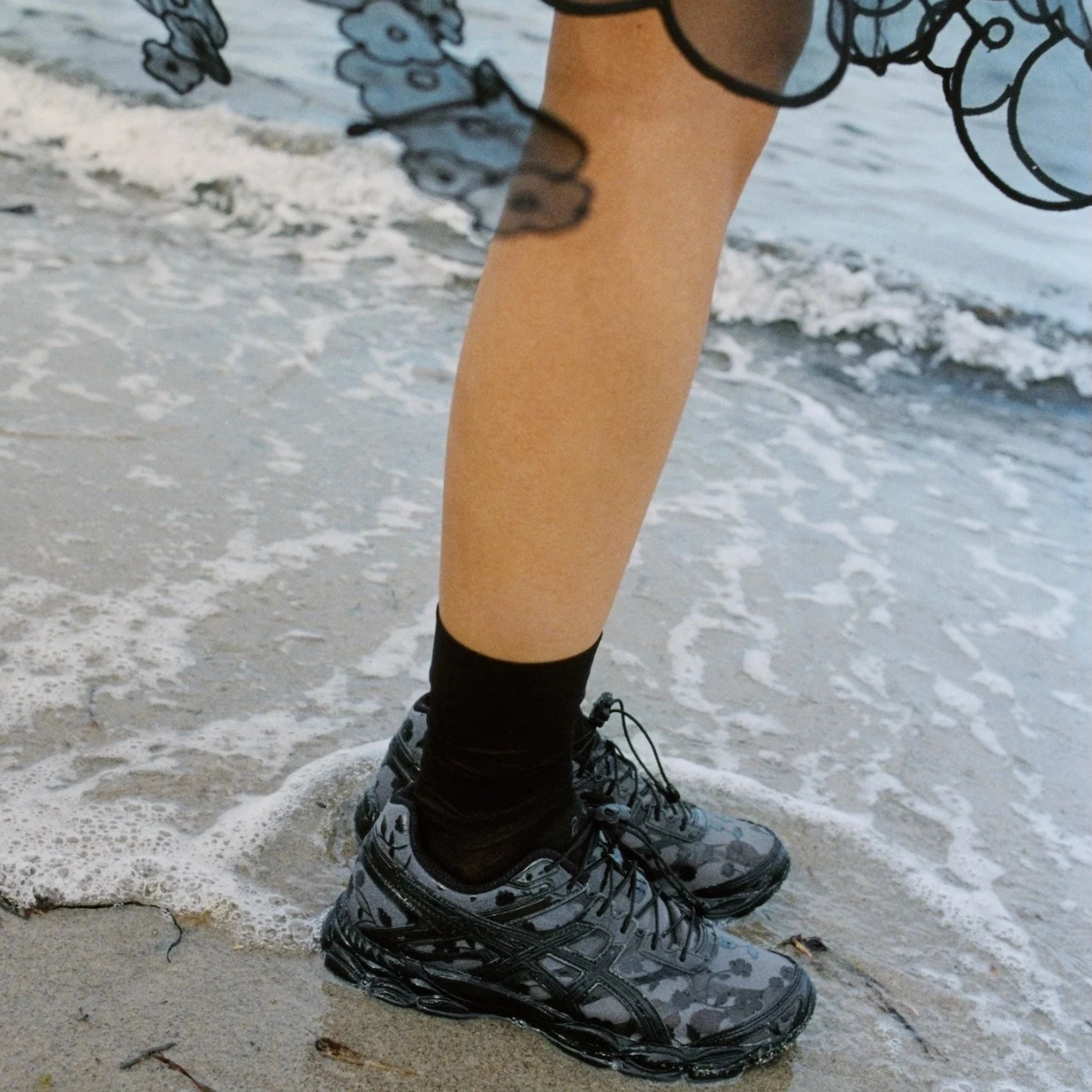 Asics Gel-Cumulus 16 SSCB Sneakers, €175