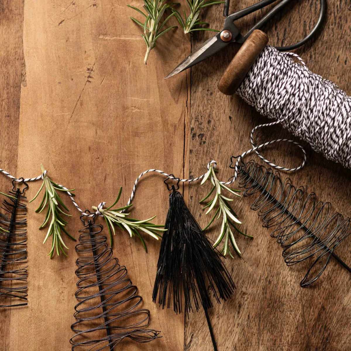 Signature Editions Wire Christmas Tree Decorations, Set of 3, €4.95