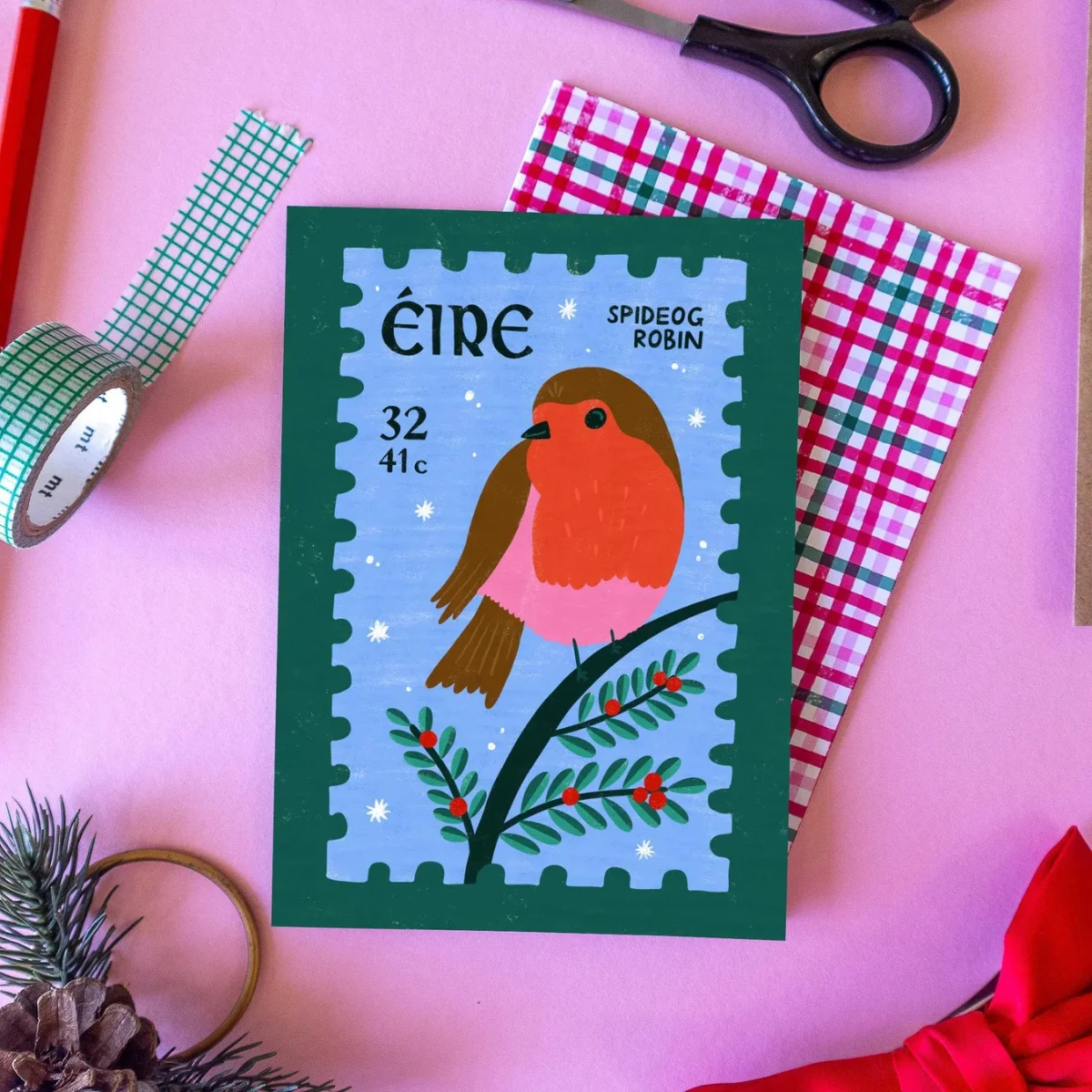 By Claire Schorman obin “Spideog” Irish Christmas Card, €4