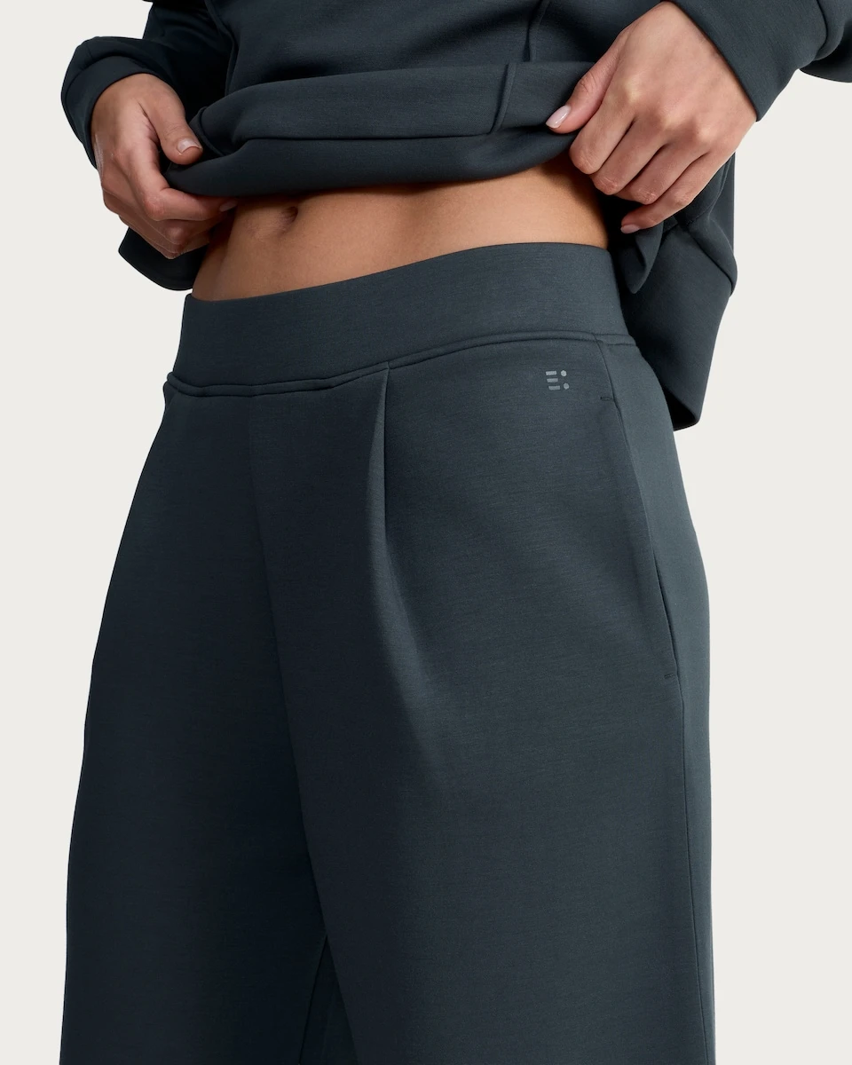 F&F Active AFTERCLASS Wide Leg Co-ord Joggers in Green, €26