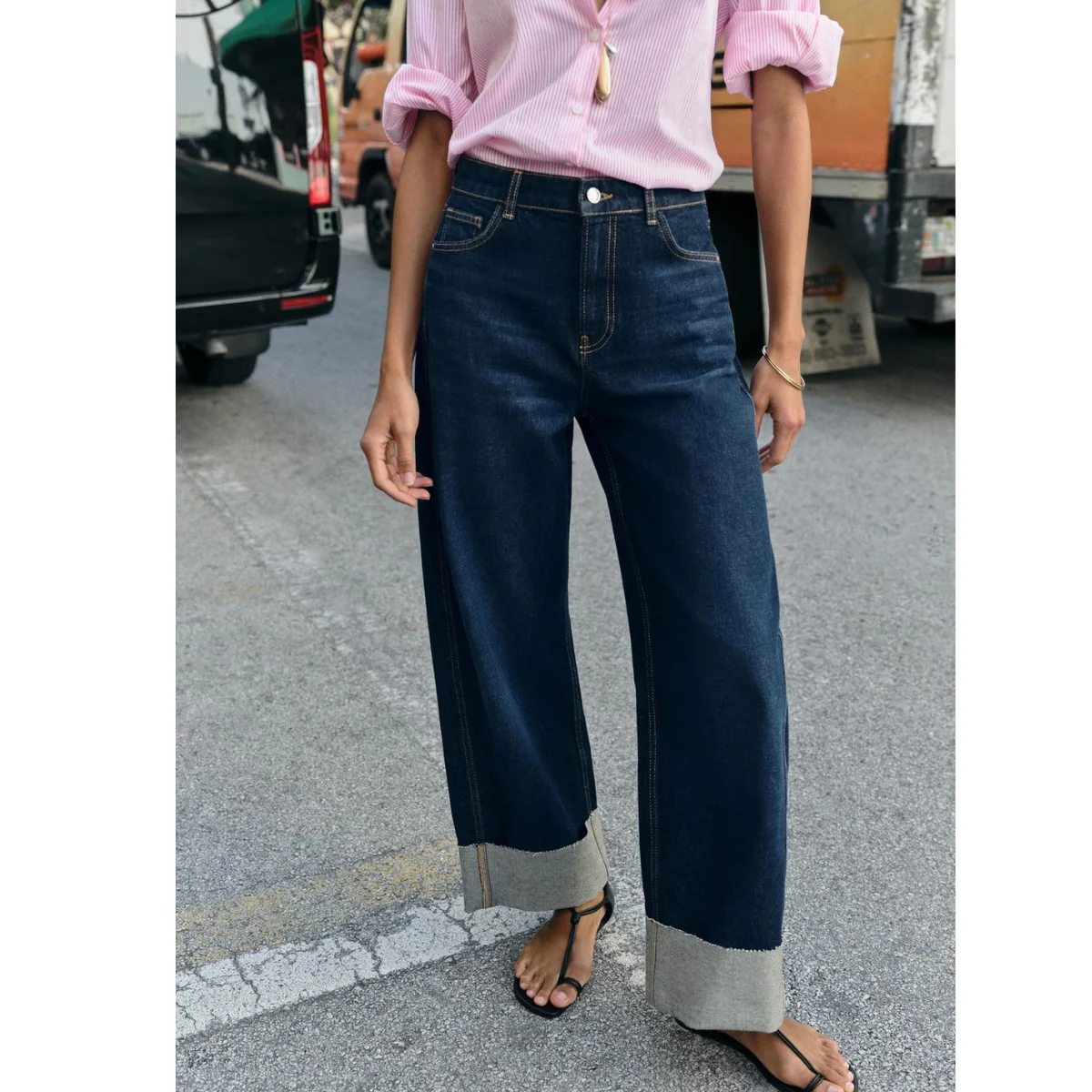 Zara Barrel Jeans, €35.95