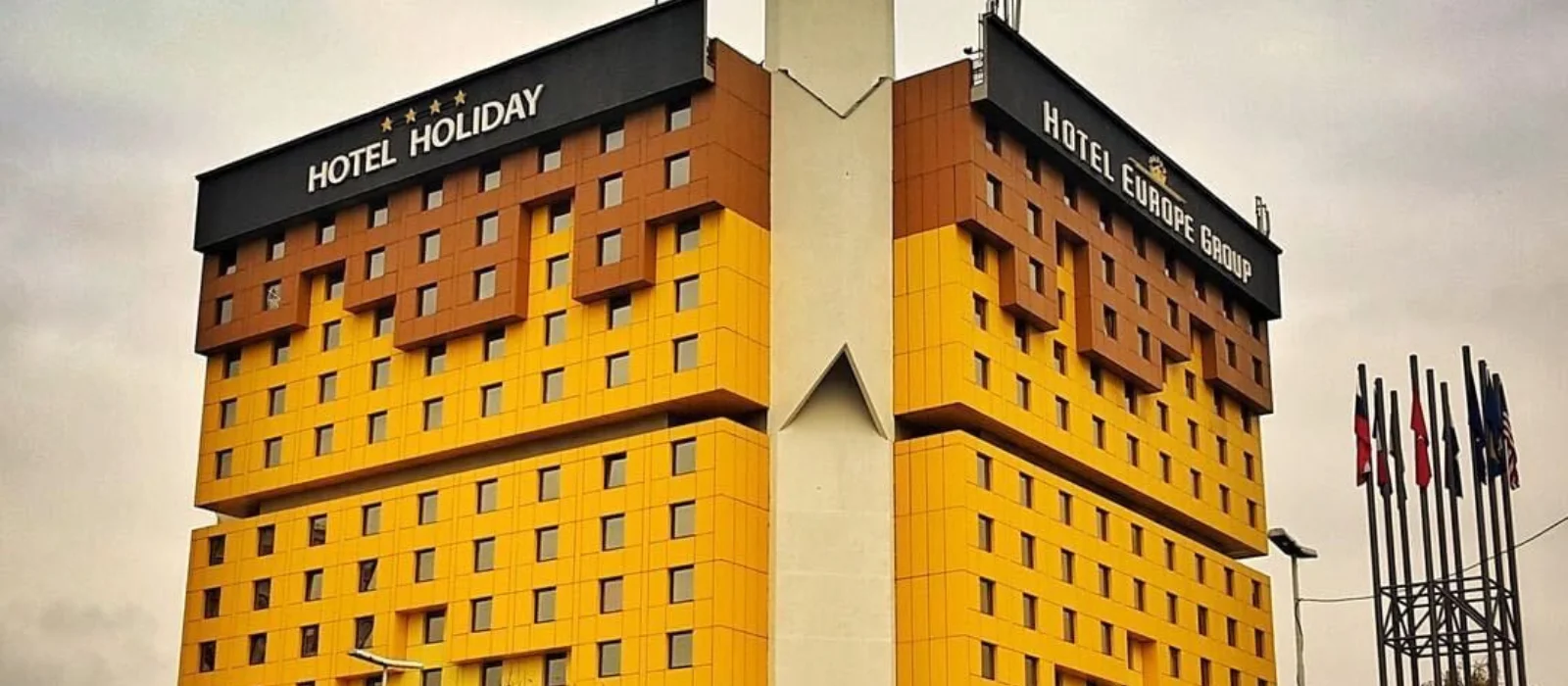 Read Julie Bates’ essay in PVA’s new collection, ‘As if nothing could fall’