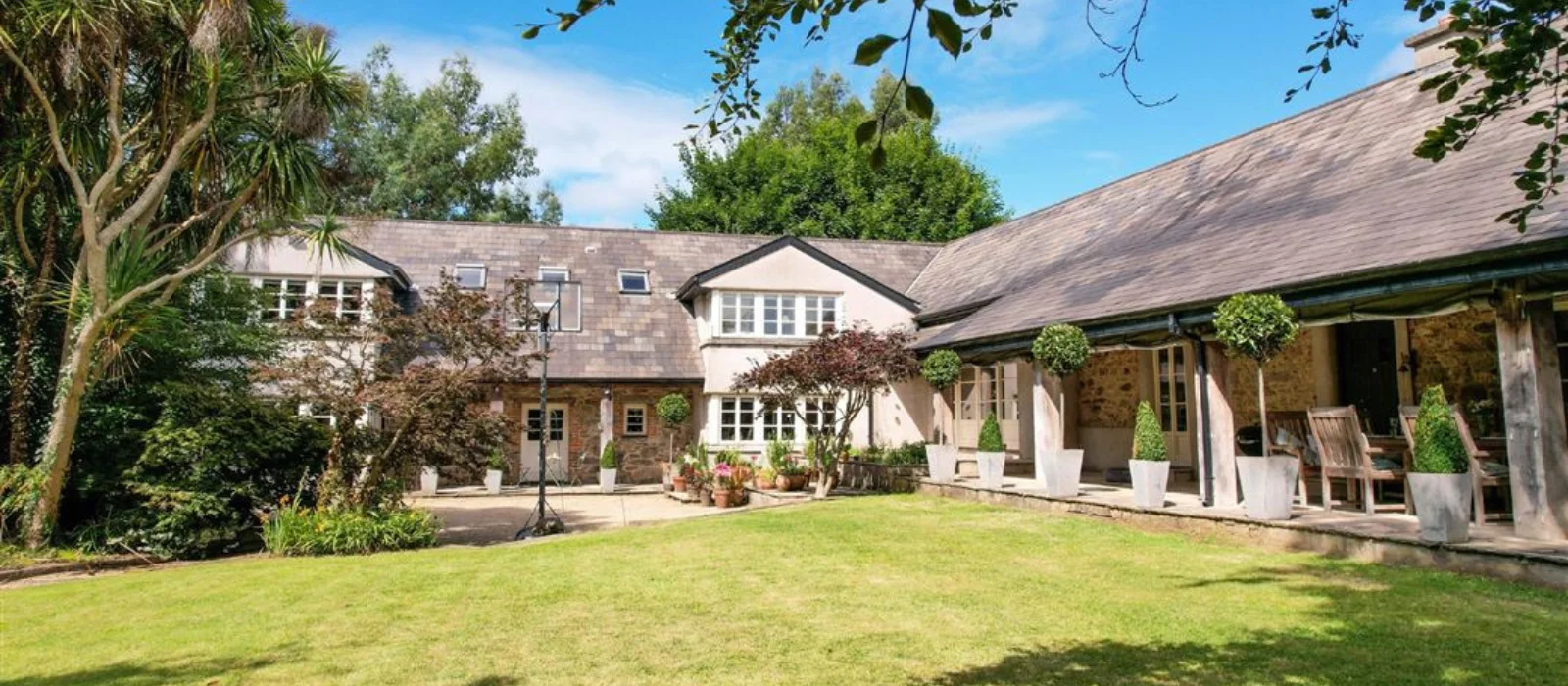 This Wicklow home manages to marry its impressive scale with intimate cosiness