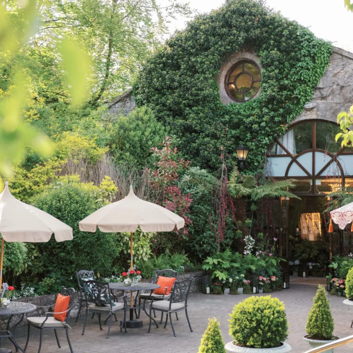 stays outside of dublin