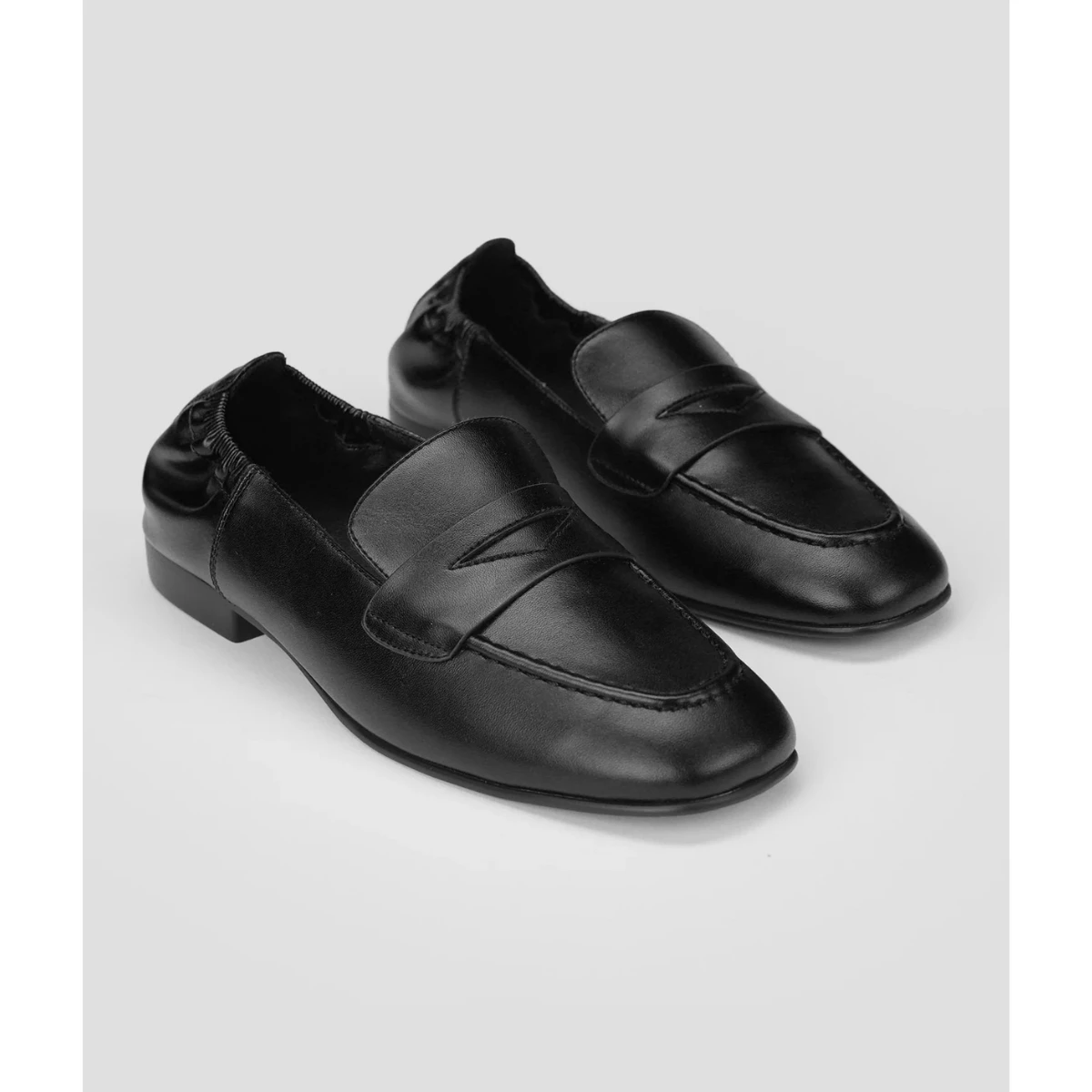 Kenneth Cole Loafers, €129.90