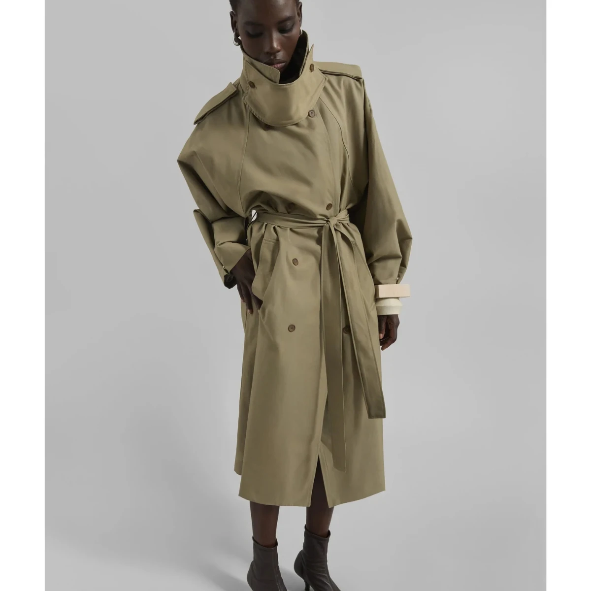 The Frankie Shop Davos Trench, €395