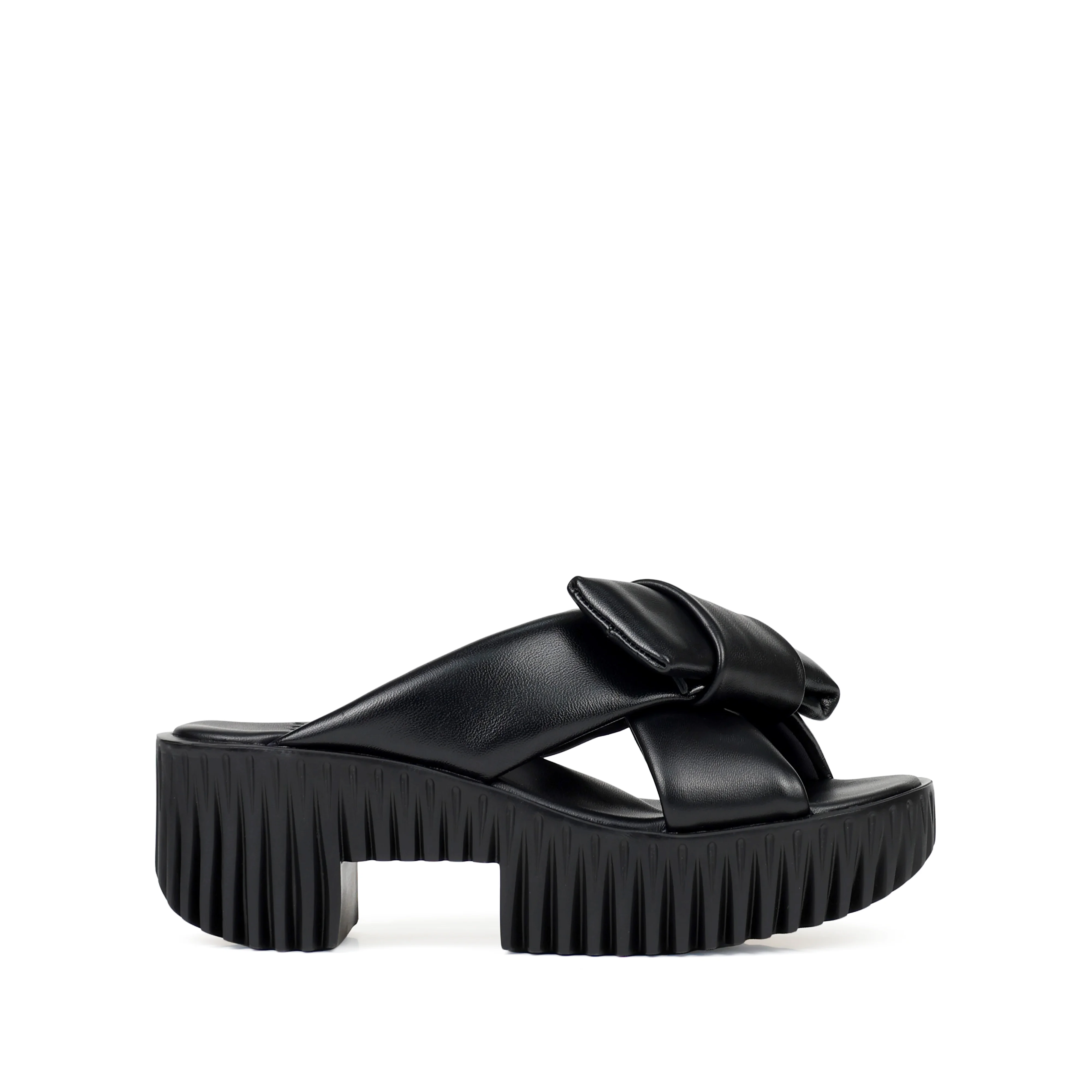 Plia Bow black slides, 4CCCCEES, €280