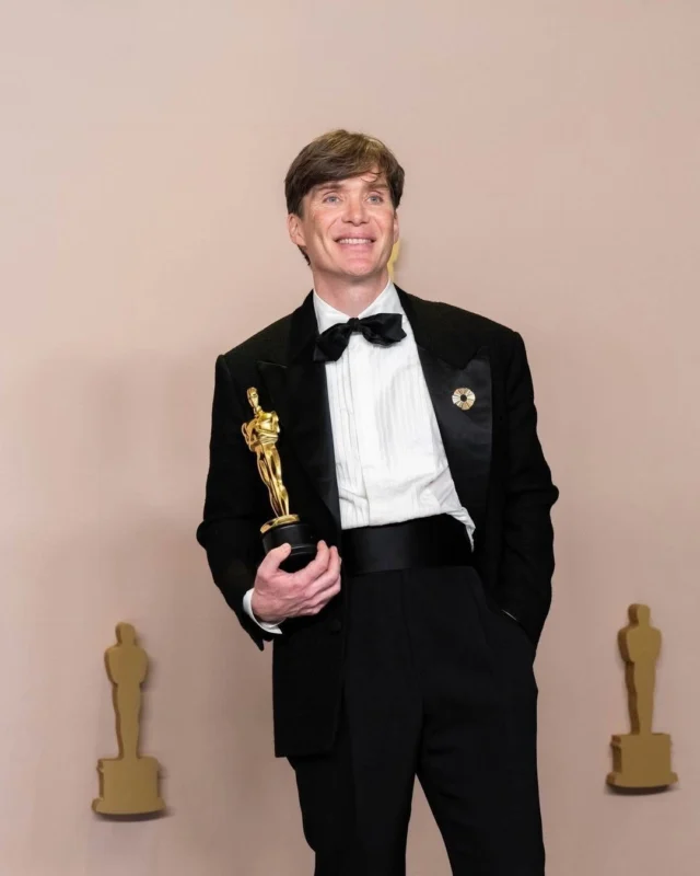 As the 98th Academy Awards take place tonight, let’s look back at Cillian Murphy’s historic win in 2024, when he became the first Irish-born actor to take home the Oscar for Best Actor. ???

Wishing all of the Irish nominees the very best of luck tonight!

Video via @theacademy 

#CillianMurphy #Oscars