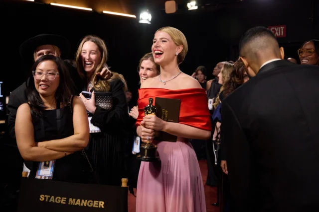 ?? Signing off from the Oscars! 

Congratulations to Jessie Buckley, who made history as the first Irish actor to win Best Actress for Hamnet and to three-time Oscar winner and Tallaght native Richard Baneham, who has picked up another Oscar for Best Visual Effects for Avatar: Fire and Ash! ??

Congratulations to all our wonderful Irish nominees and thank you for joining us! See the full winners list at the link in bio ??