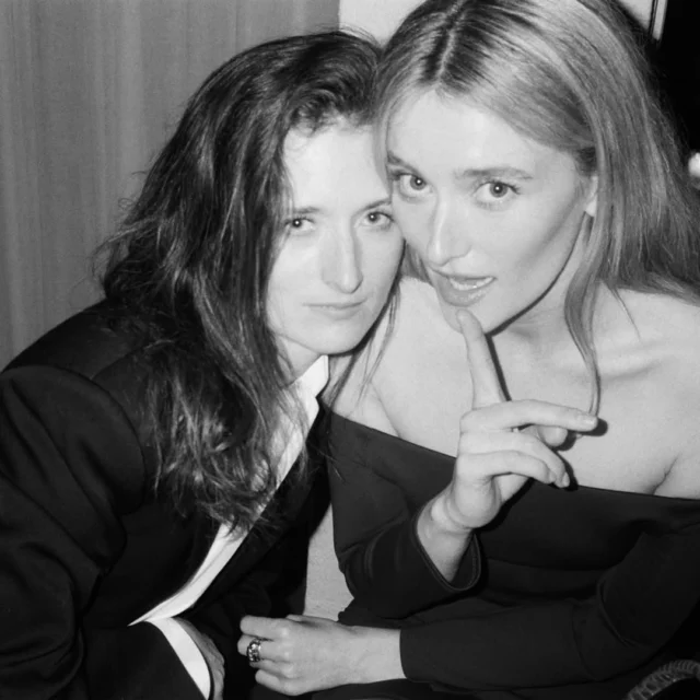 Behind the scenes of @lovestoryfx ?

Photos via @gracejanegummer