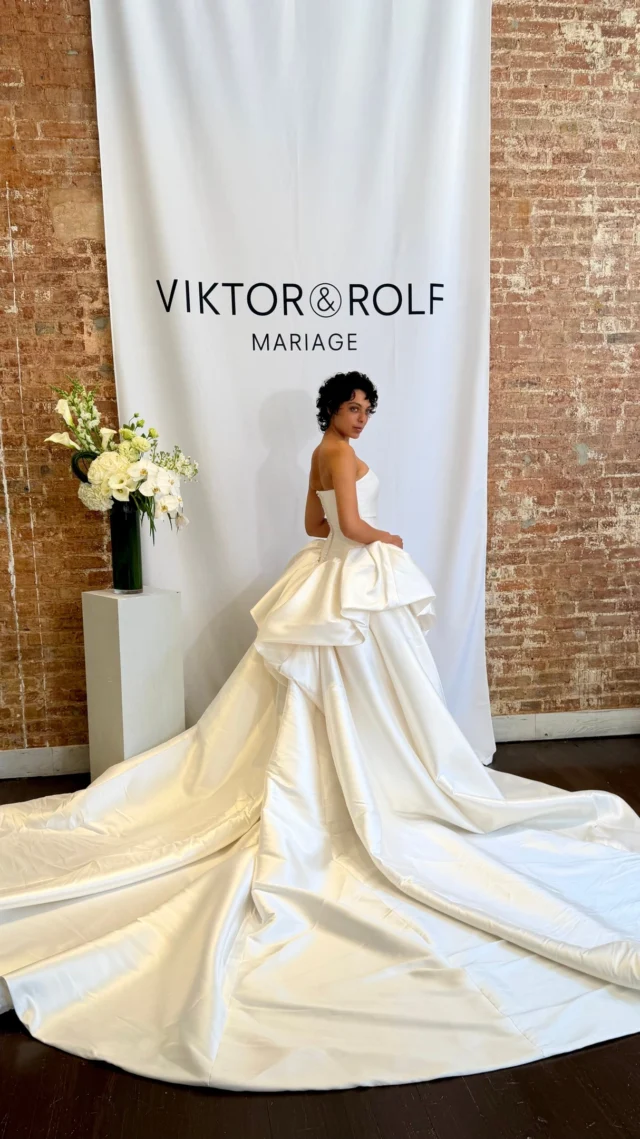 Introducing the @viktorandrolfmariage and the Spring 2027 collection at #NYBFW – an immersive presentation focused on silhouette, form, and modern bridal expression. 

? For more bridal inspiration and to see what's trending on the bridal runway, visit our IMAGE Weddings Hub at the link in bio.

??: @evergreen_by_kellie

#NYBFW