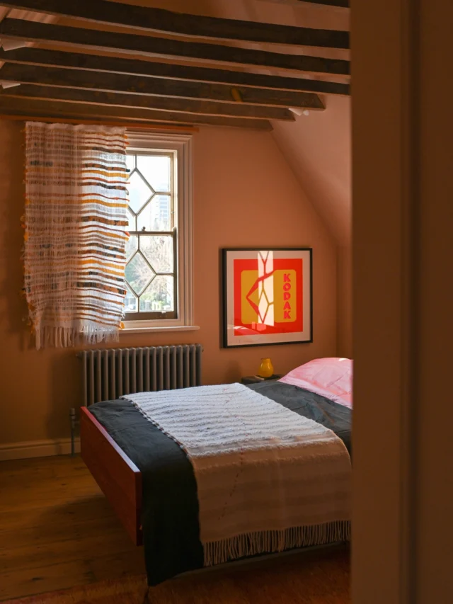 In the spring/summer issue of IMAGE Interiors, we delve into a project by @irenie.studio where a host of creatives have come together to create a Wonderland-esque space full of surprises. Pick up the issue in stores now, or click the link in our bio to order online.

Photography by @cliodhnaprendergast