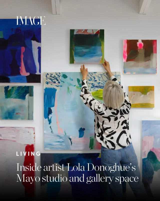 Artist Lola Donoghue has transformed an old shop in Co Mayo into a bright workspace and gallery.

#linkinbio for more.?