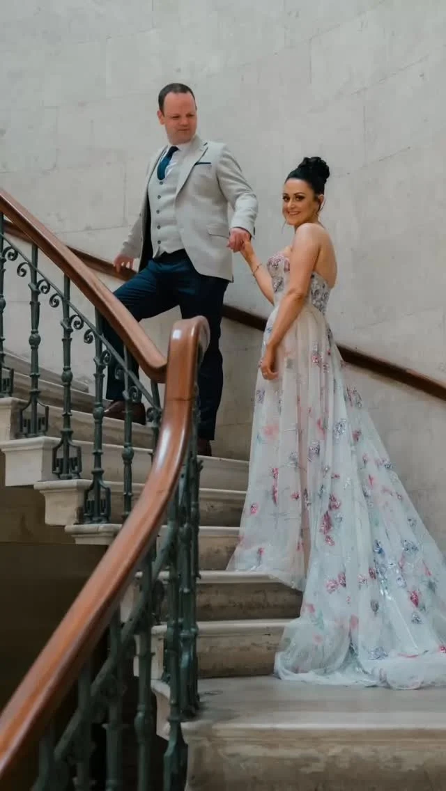 Dreaming of a city wedding, Karen and Eoin tied the knot in a beautiful summer ceremony in Dublin City Hall, followed by a waterfront reception at Charlotte Quay restaurant.

? See their full wedding feature at the link in bio.

? Photography: @denashearerphotography